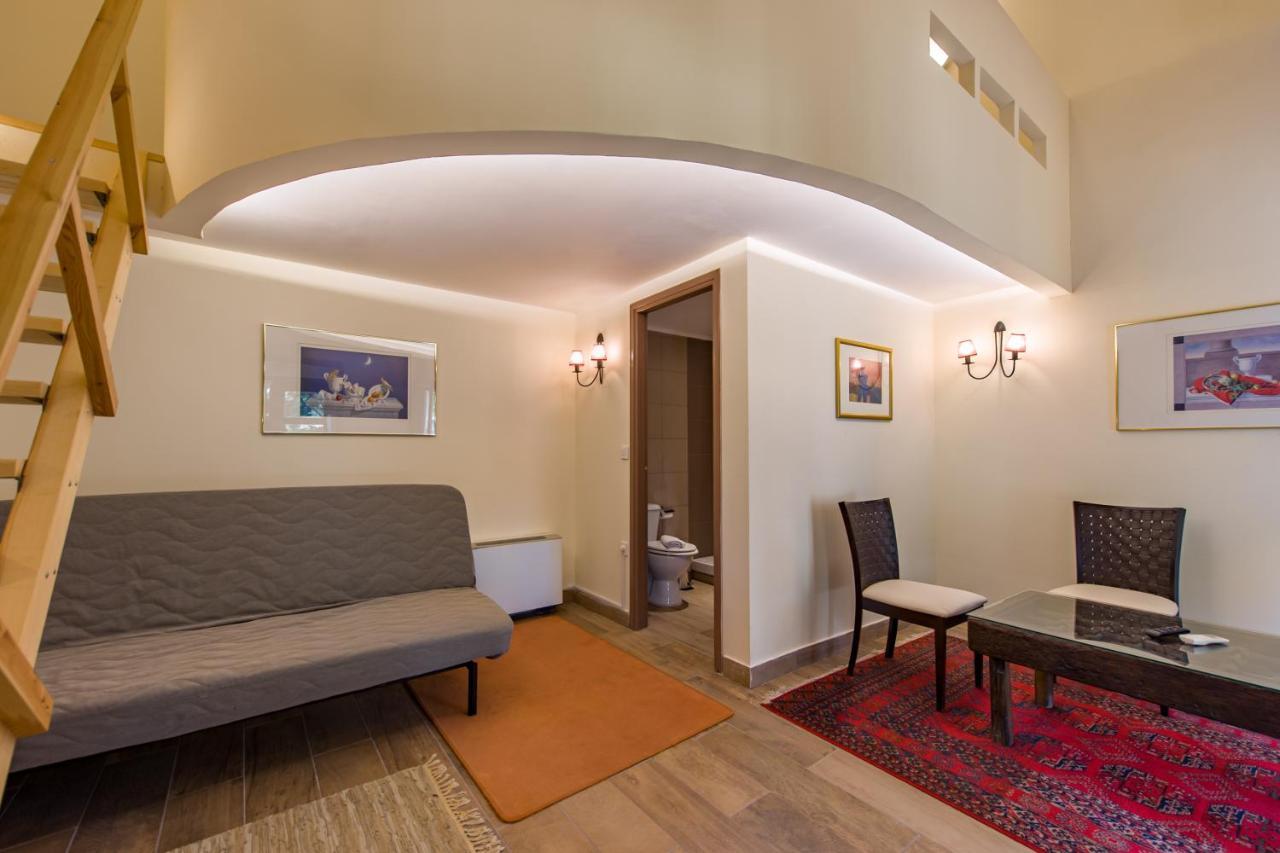 Rocabella Hellinikon Country Hotel 外观 照片