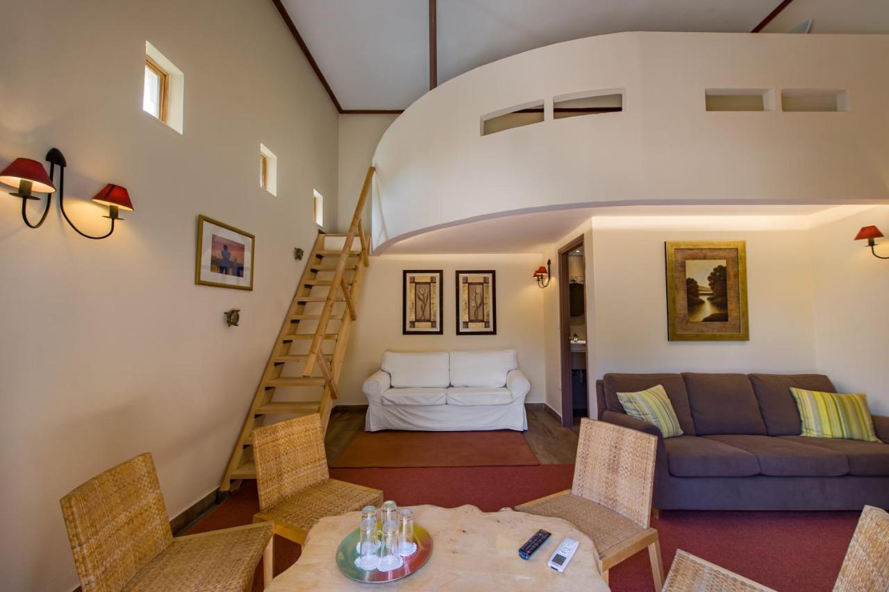 Rocabella Hellinikon Country Hotel 外观 照片