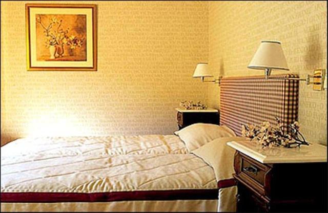 Rocabella Hellinikon Country Hotel 外观 照片