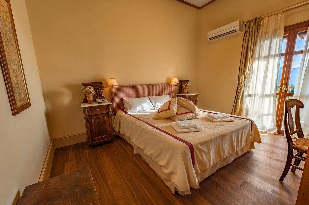 Rocabella Hellinikon Country Hotel 外观 照片